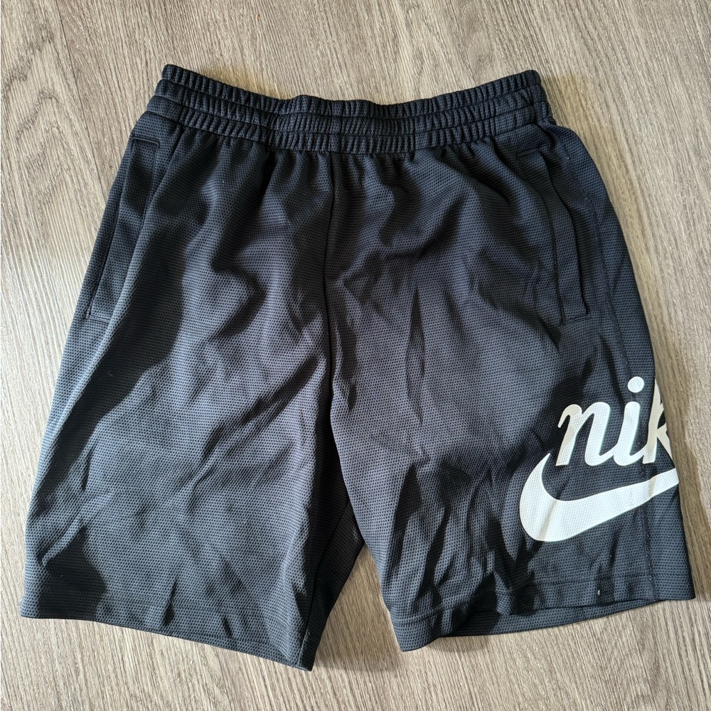Vintage Nike Sb Shorts Size Small!!!